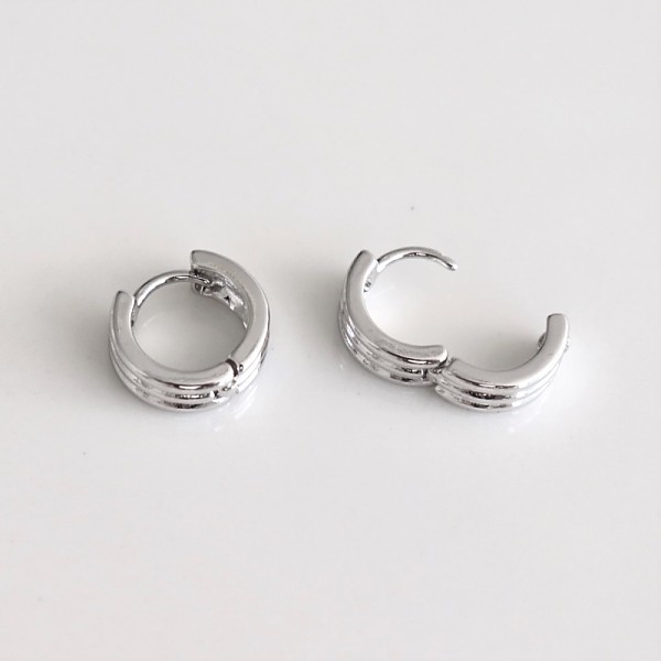 Three line one touch earring